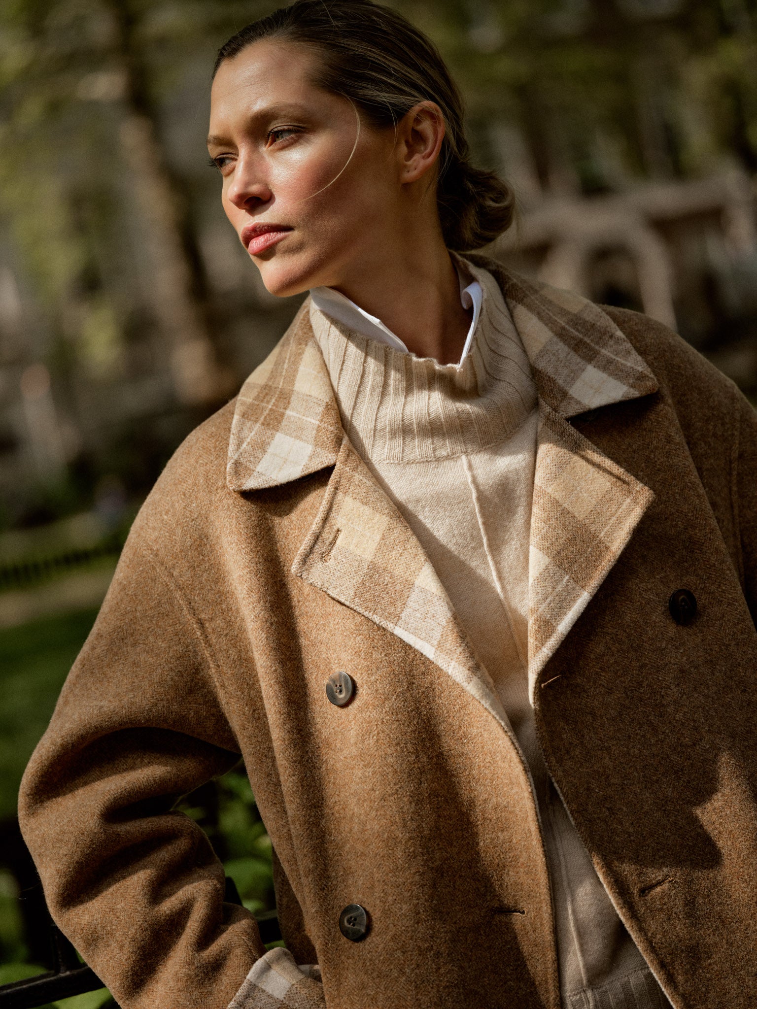 Modelshot / Oxford Tan / Detail